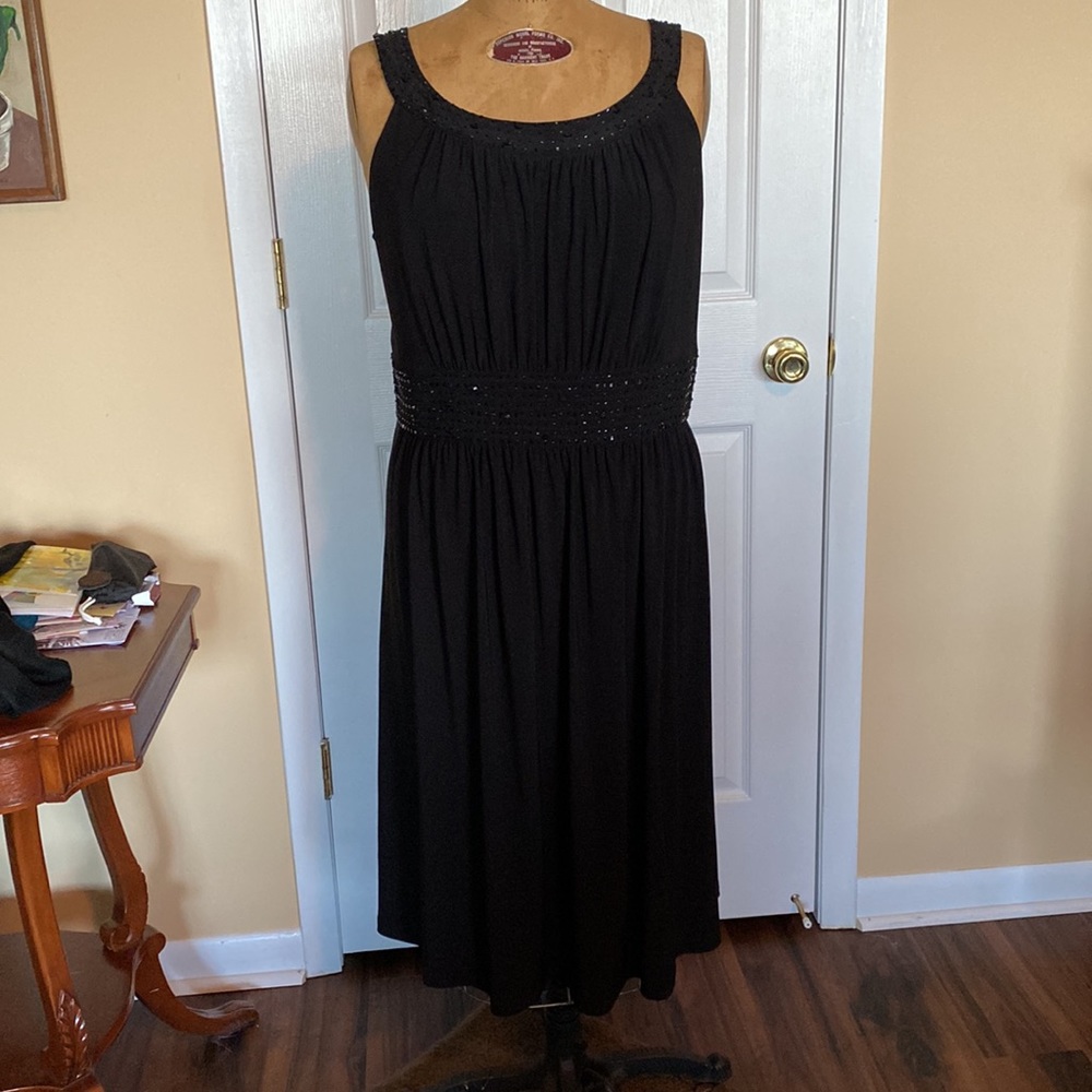 SALE! Beautiful Jones New York cocktail dress. NWT